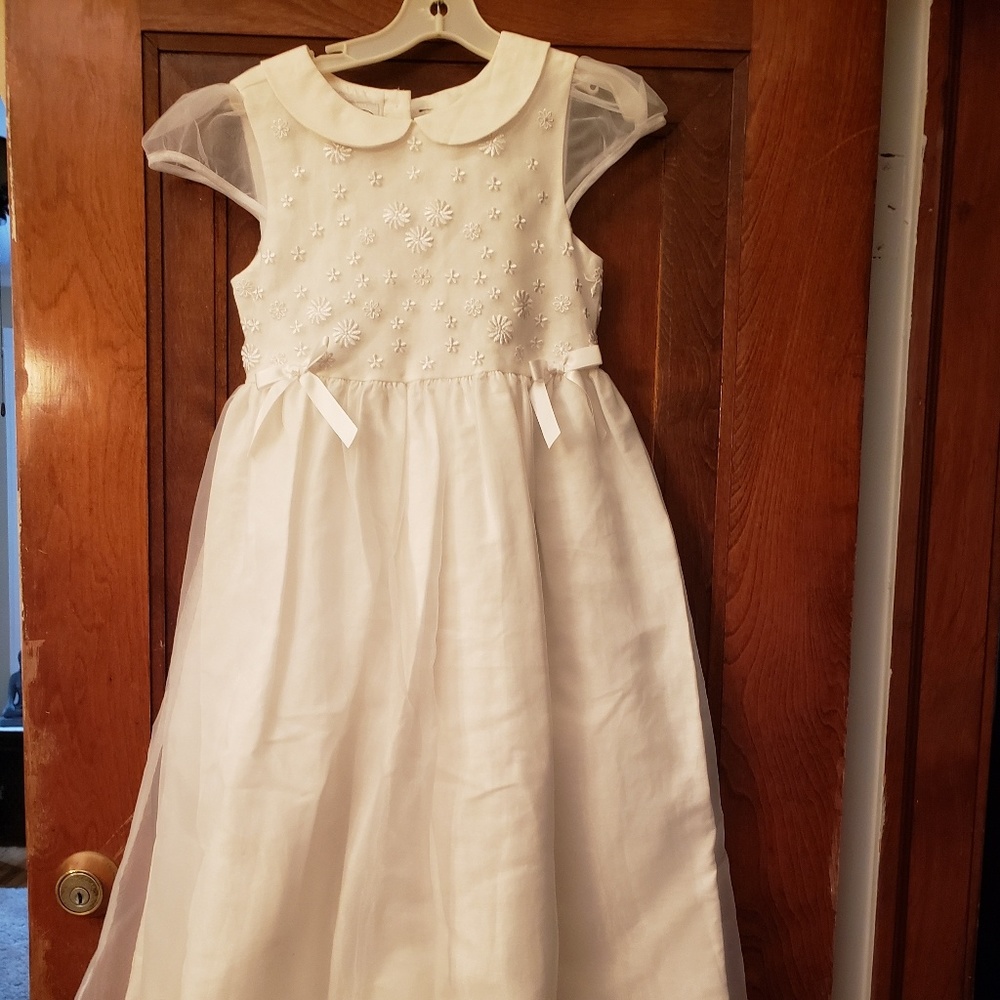 Girl's dress
